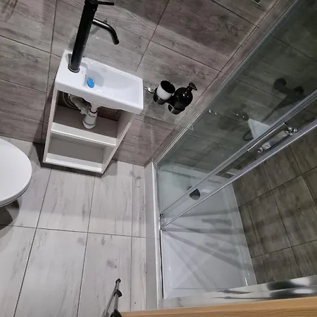 Goscinny Letni Dom Panstwa Grybek בית אירוח סטגנה