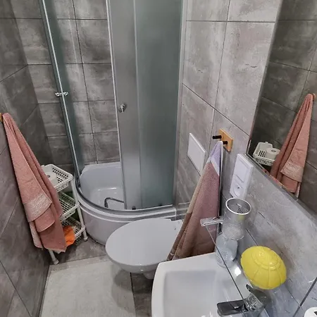 Goscinny Letni Dom Panstwa Grybek בית אירוח *