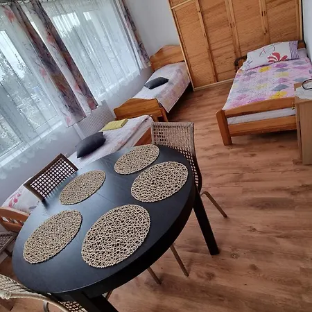 בית אירוח Goscinny Letni Dom Panstwa Grybek *