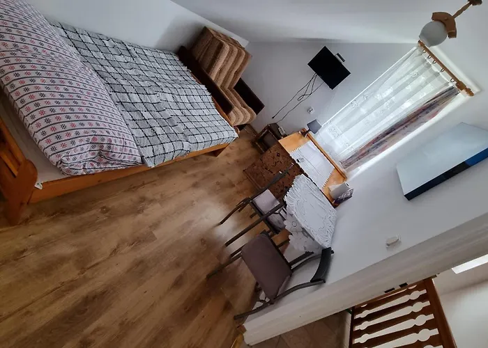 Goscinny Letni Dom Panstwa Grybek * Stegna (Pomerania)