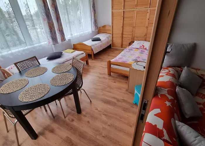 Goscinny Letni Dom Panstwa Grybek *