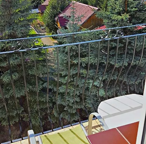 Goscinny Letni Dom Panstwa Grybek * Stegna (Pomerania)